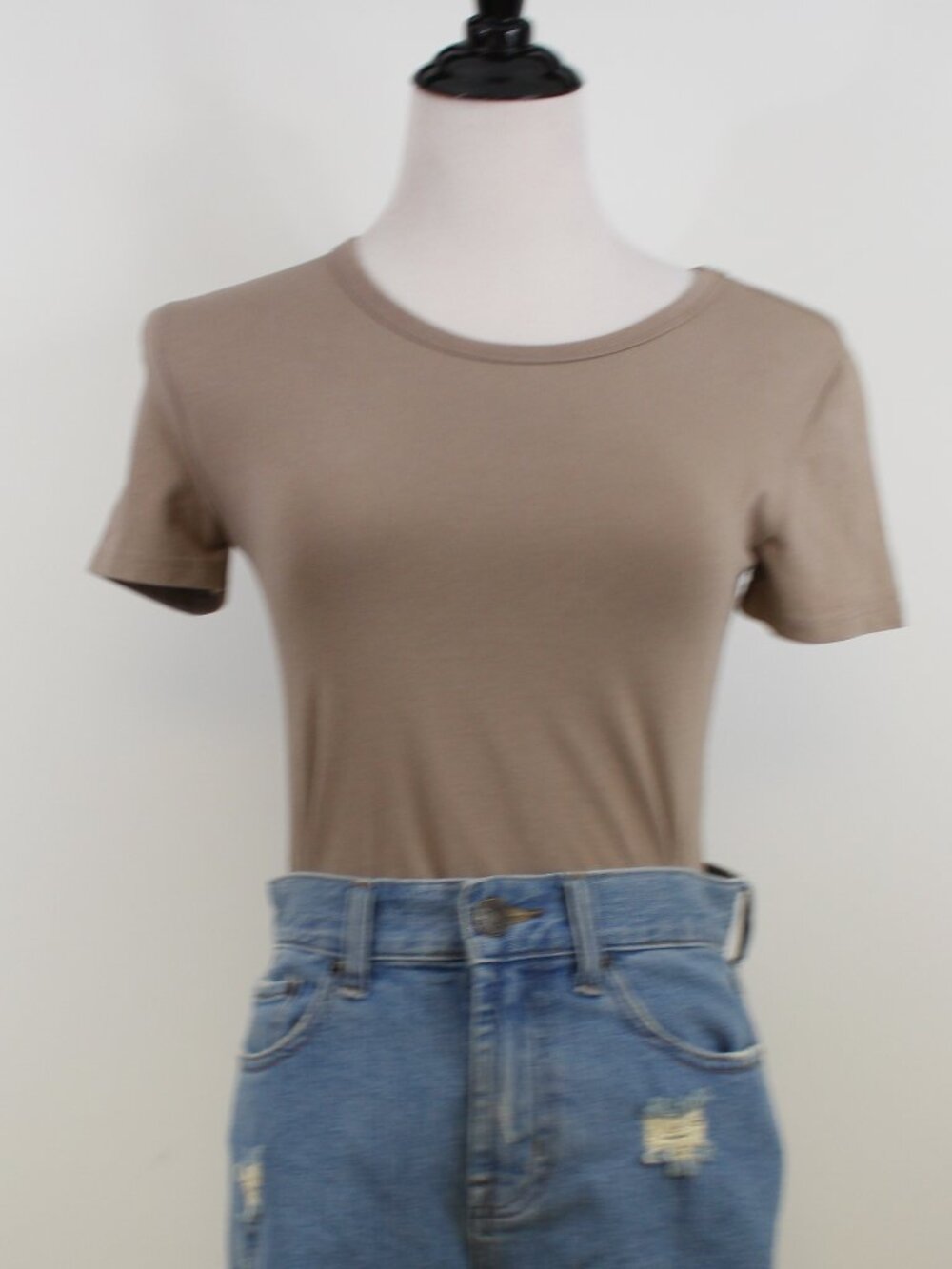 H&M Tan Fitted Tee Stretch Short Sleeve Basic Top Size S
